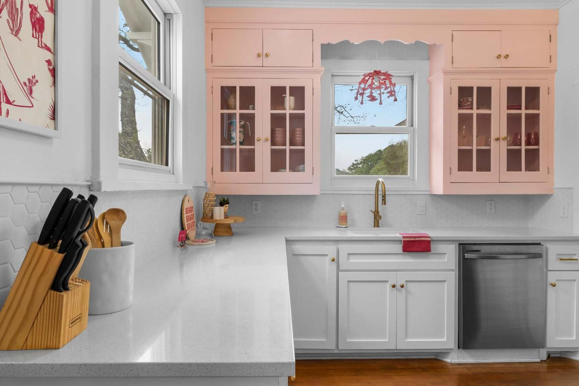 Pink Duchess - Mins To Main Hot Tub & Fire Pit Villa Fredericksburg Exterior photo