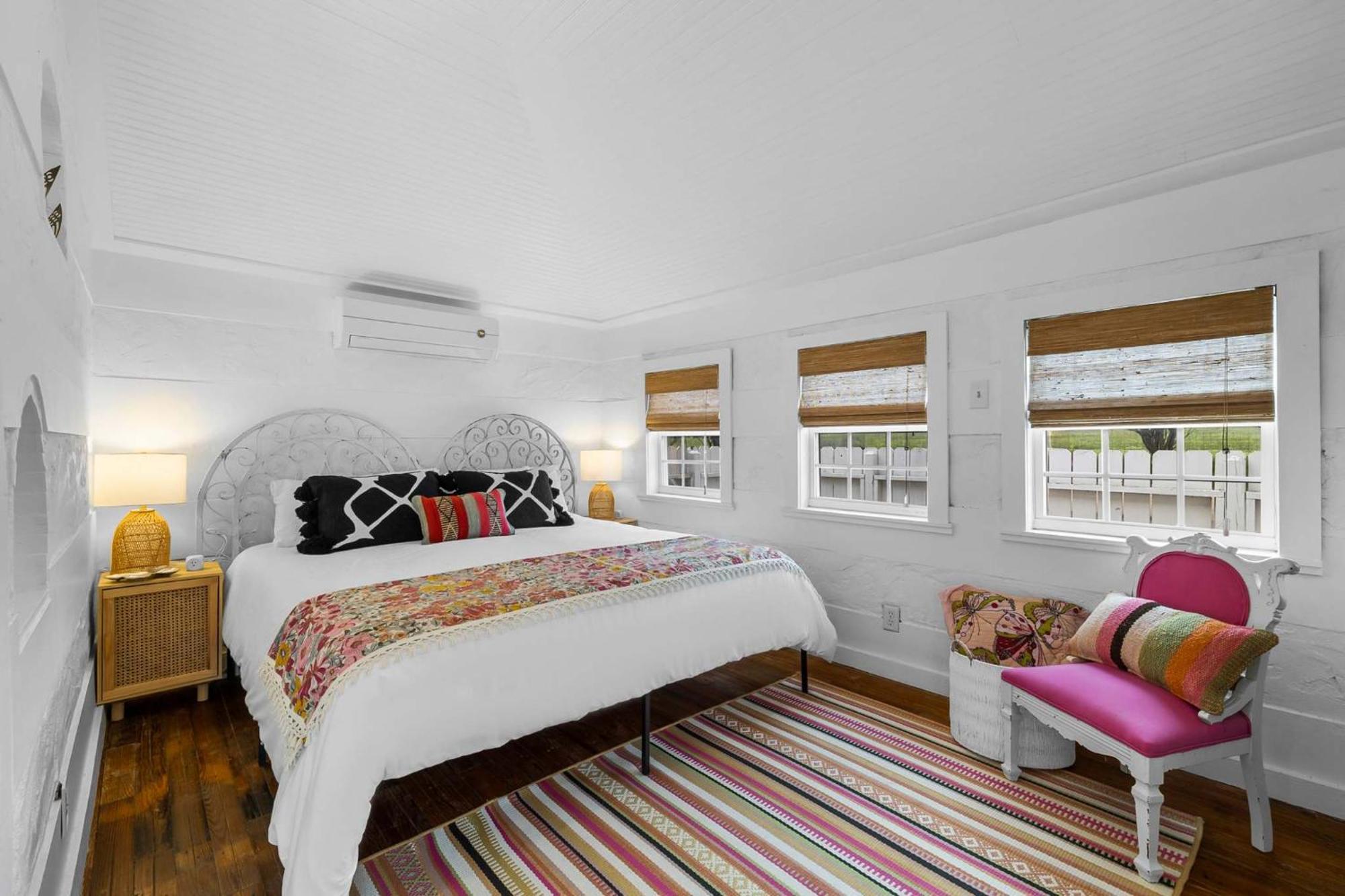 Pink Duchess - Mins To Main Hot Tub & Fire Pit Villa Fredericksburg Exterior photo