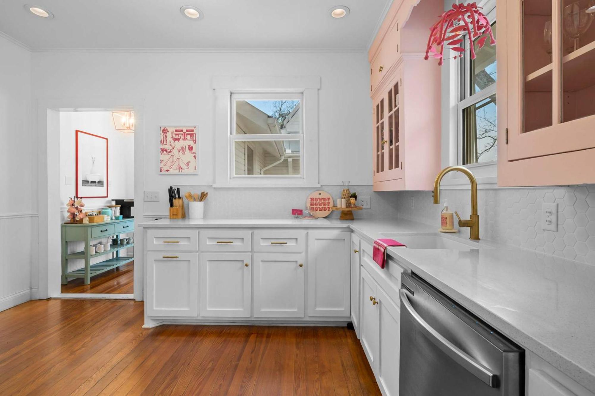 Pink Duchess - Mins To Main Hot Tub & Fire Pit Villa Fredericksburg Exterior photo