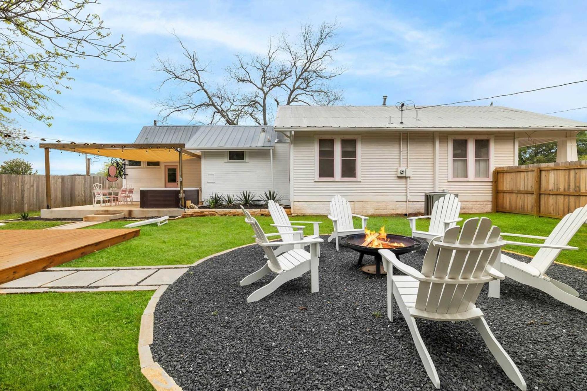 Pink Duchess - Mins To Main Hot Tub & Fire Pit Villa Fredericksburg Exterior photo