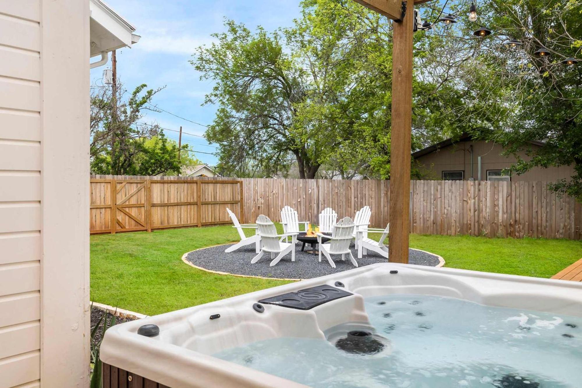 Pink Duchess - Mins To Main Hot Tub & Fire Pit Villa Fredericksburg Exterior photo