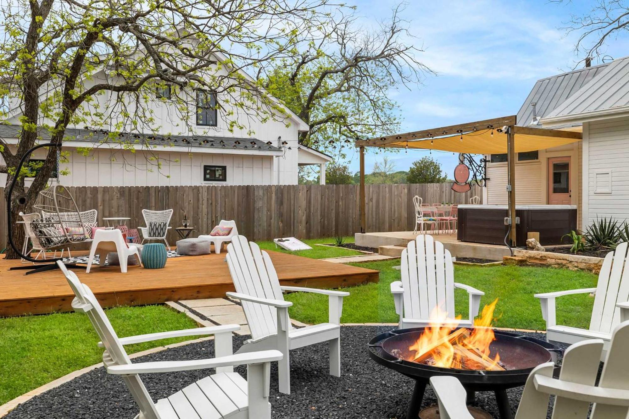 Pink Duchess - Mins To Main Hot Tub & Fire Pit Villa Fredericksburg Exterior photo
